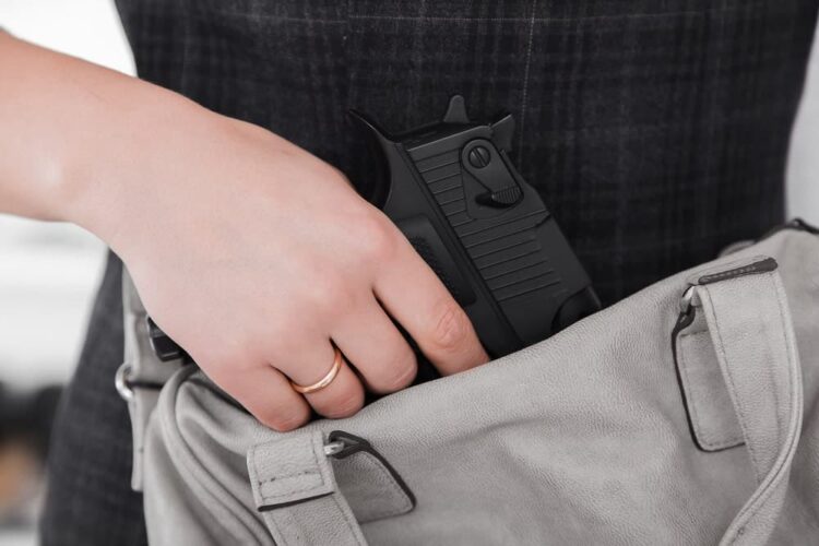 Carrying-a-Concealed-Weapon-Charges-in-Florida.jpg Carrying-a-Concealed-Weapon-Charges-in-Florida.jpg